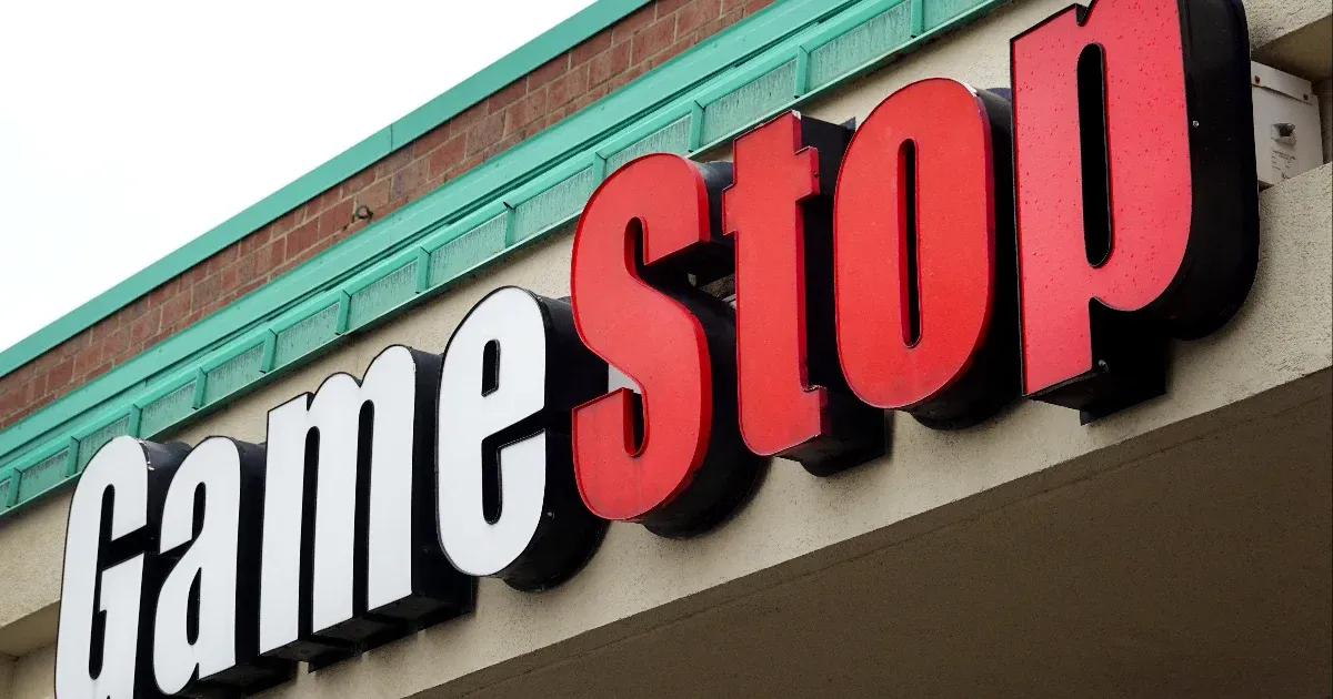 Visszatért a Wall Streetből hülyét csináló GameStop-őrület kulcsfigurája, megint kilőtt a részvényárfolyam