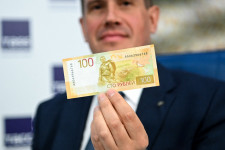 Nincs magyar vétó, csordogálni kezd Kijevbe a lefoglalt orosz vagyon