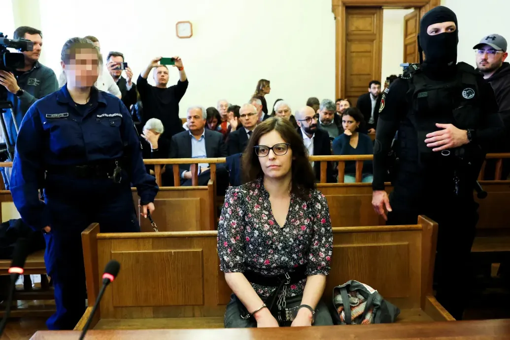 Óvadék ellenében kiengedik a börtönből a tavalyi antifa támadások miatt letartóztatott olasz nőt