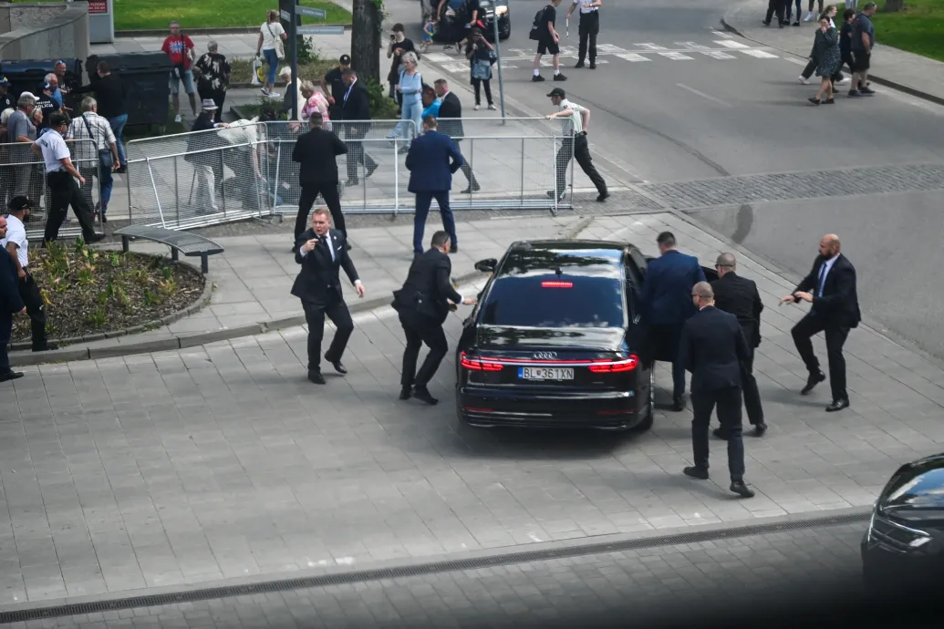 Denník N: A Fico elleni támadás mindannyiunk elleni támadás, fordulóponthoz érkezett Szlovákia