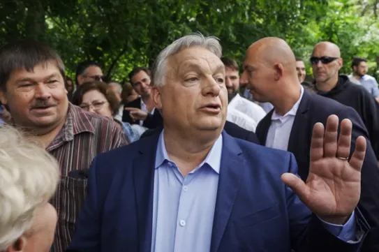 Bejutottunk Orbán zárt körű kampányeseményére