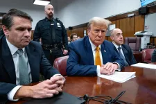 Síró bizalmas, kitárulkozó pornós és bűnbánó ügyvéd: ez történt eddig Trump perén