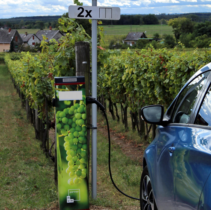 „Korábban volt A- és B-terv, most a munkaadók széttárják a kezüket” – így fulladt le a magyar autóipar