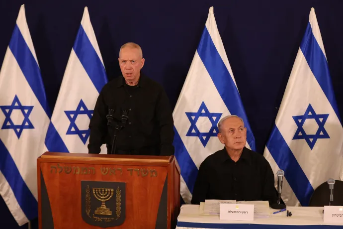 Joáv Gallant védelmi miniszter és Benjámin Netanjahu izraeli kormányfő – Fotó: Abir Sultan / AFP