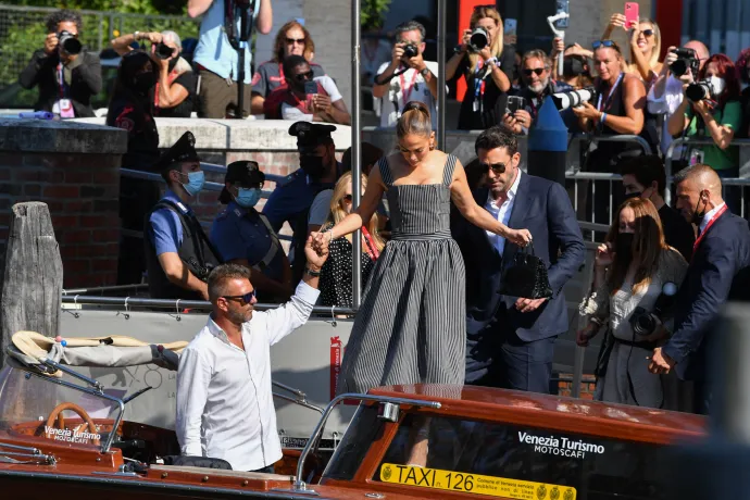 Jennifer Lopez és Ben Affleck a velencei filmfesztiválon, 2021 szeptemberében – Fotó: Filippo Monteforte / AFP