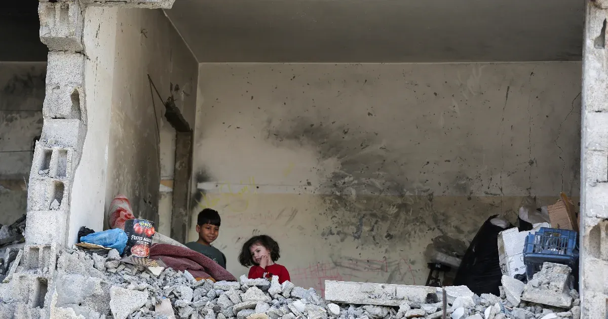 Élesített rakétavetőket találtak az izraeli katonák Gáza és Egyiptom határán, Izrael intenzíven bombázta Rafahot