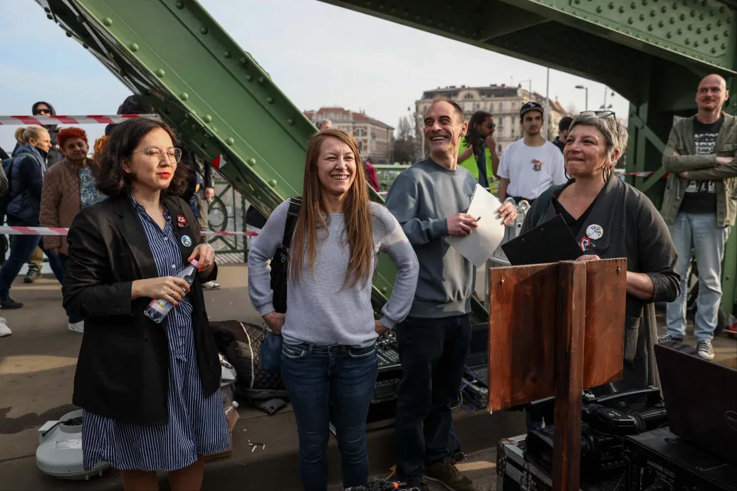 „Beintünk a köztévé politikai Mónika-show-jának” – a Kutyapárt nem vesz részt az M1-es választási vitán