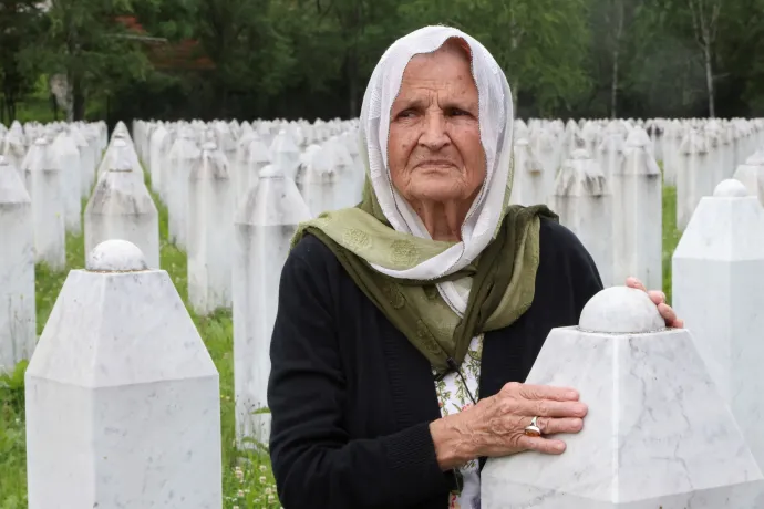 Darázsfészekbe nyúlnak a srebrenicai mészárlásról szóló szavazással