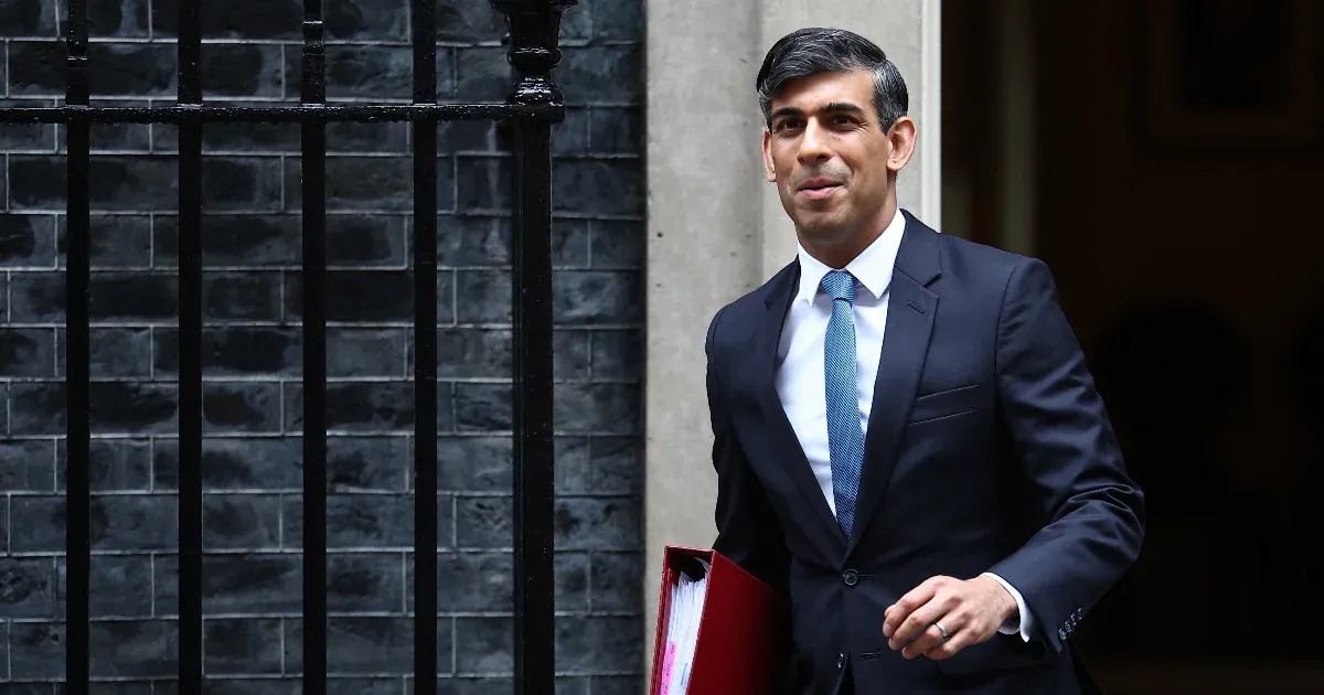 A vártnál korábbra, július elejére írta ki a brit választást Rishi Sunak