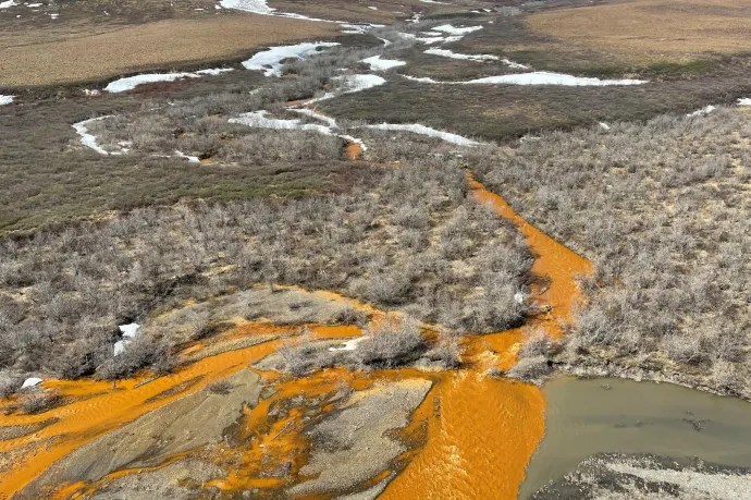 Alaszka narancssárgává váló folyói mutatják meg, hogy valami nagyon elromlott
