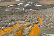 Alaszka narancssárgává váló folyói mutatják meg, hogy valami nagyon elromlott