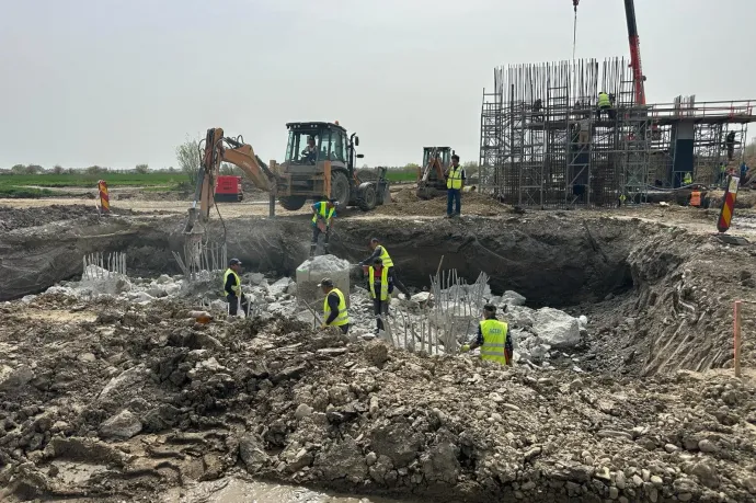 Bolojan általános takarítást jelent be az állami vállalatoknál: amit nem lehet megmenteni, azt bezárják