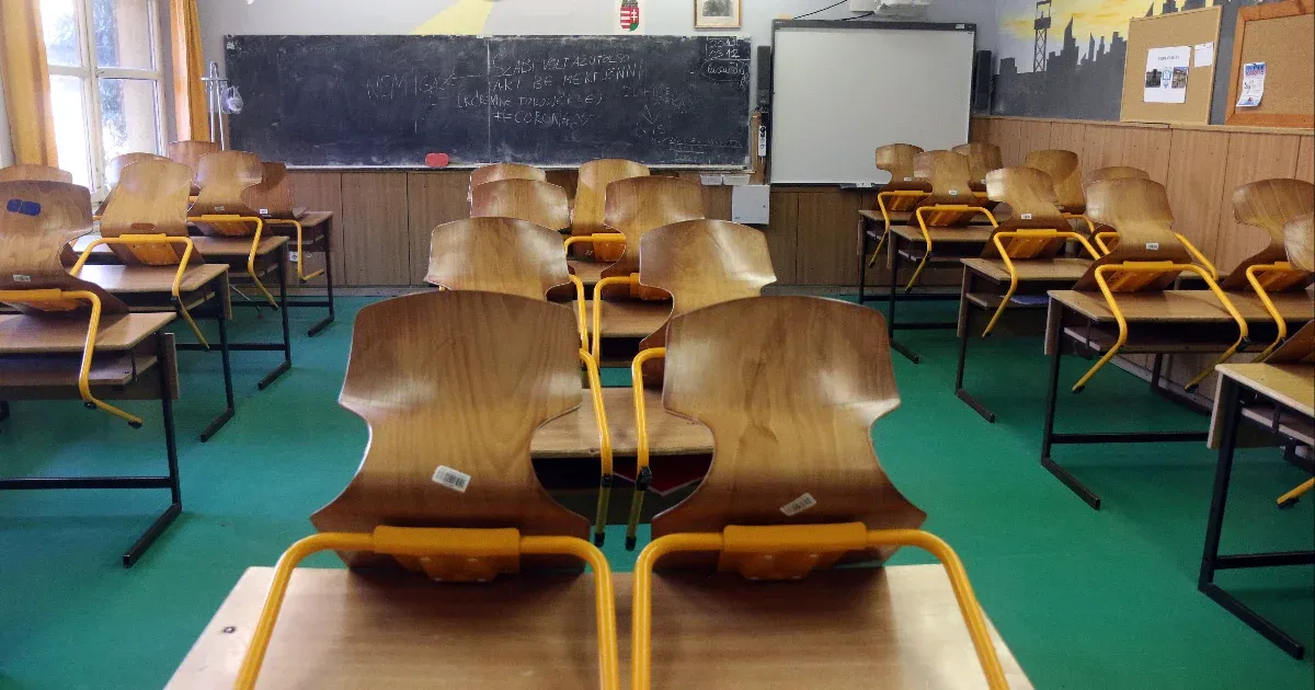 Tanárhiány, kieső diákok, kevés forrás – számokból látszik, mennyire nagy bajban van a hazai közoktatás