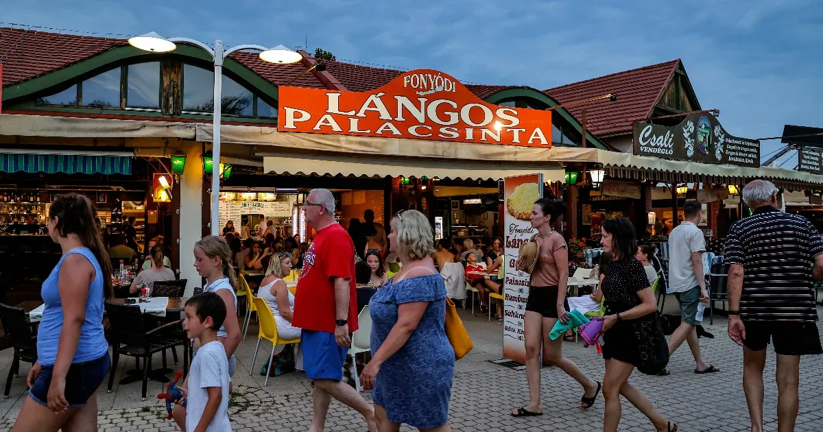 A magyarok többsége idén is balatoni nyaralást tervez, de ötödüknek nem lesz pénze rá