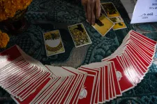 Áll a bál a franciáknál, mert kiderült, hogy egy jósnő irányította az egyik város polgármesterét