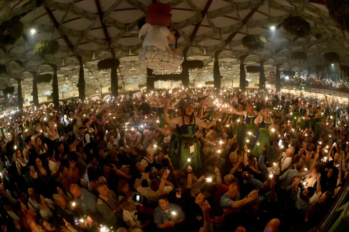 Kitiltották Gigi D'Agostino egyik számát az Oktoberfestről, mert rasszisták rendszeresen átköltik