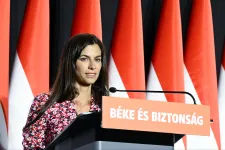 Fidesz: Hírlapi kacsa Szentkirályi Alexandra visszalépése