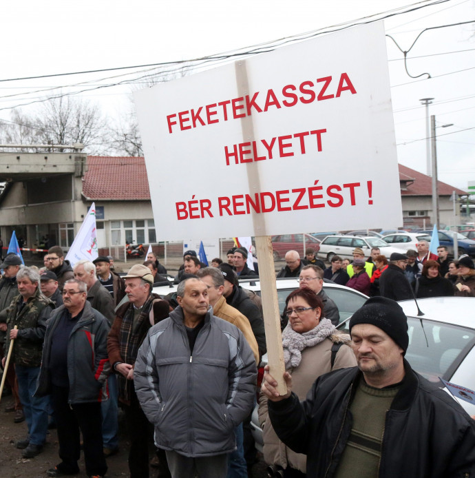 Választási győzelmeket ér a reálbér-növekedés, de 1990 óta mindig csak nagy áldozatok árán jön össze itthon