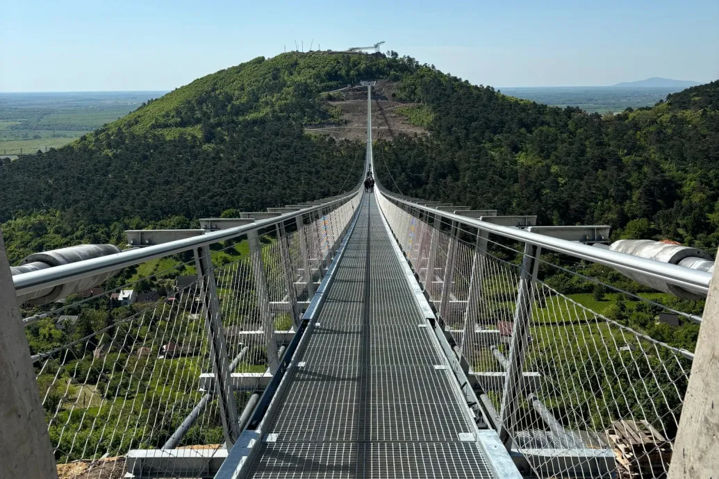 Ötezer forintért gyalogolhatunk majd át a Nemzeti Összetartozás Hídján