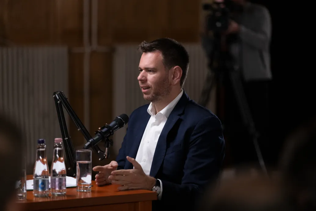 Vitézy szerint Lázár János nyíltan bemutat Budapestnek, Orbán Viktor meg hagyja