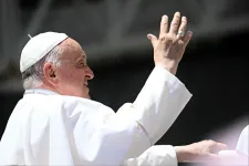 A Vatikán bocsánatot kért Ferenc pápa melegekre sértő megjegyzéséért