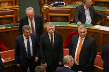 A Fidesz nem megy el a rendkívüli ülésre, amelyen az orosz hekkertámadást és Sulyok Tamás ügyét tárgyalnák