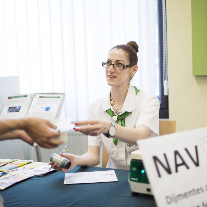 Saját farkába harap már a kormány a 61-féle adóval