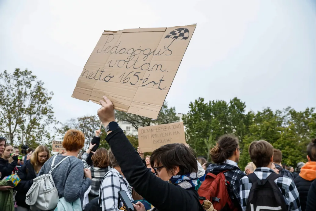 Megérkezett a várt uniós fedezet a pedagógusok béremeléséhez