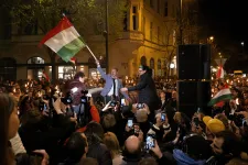 Medián: A Tisza Párt listája napok alatt 8 százalékot erősödött Budapesten, megelőzi Karácsonyékat