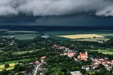 Zivatarra az egész országban, felhőszakadásra északkeleten van nagyobb esély