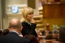 A legfelsőbb bíróság jogerősen is megszüntette az Elena Udrea elleni büntetőeljárást