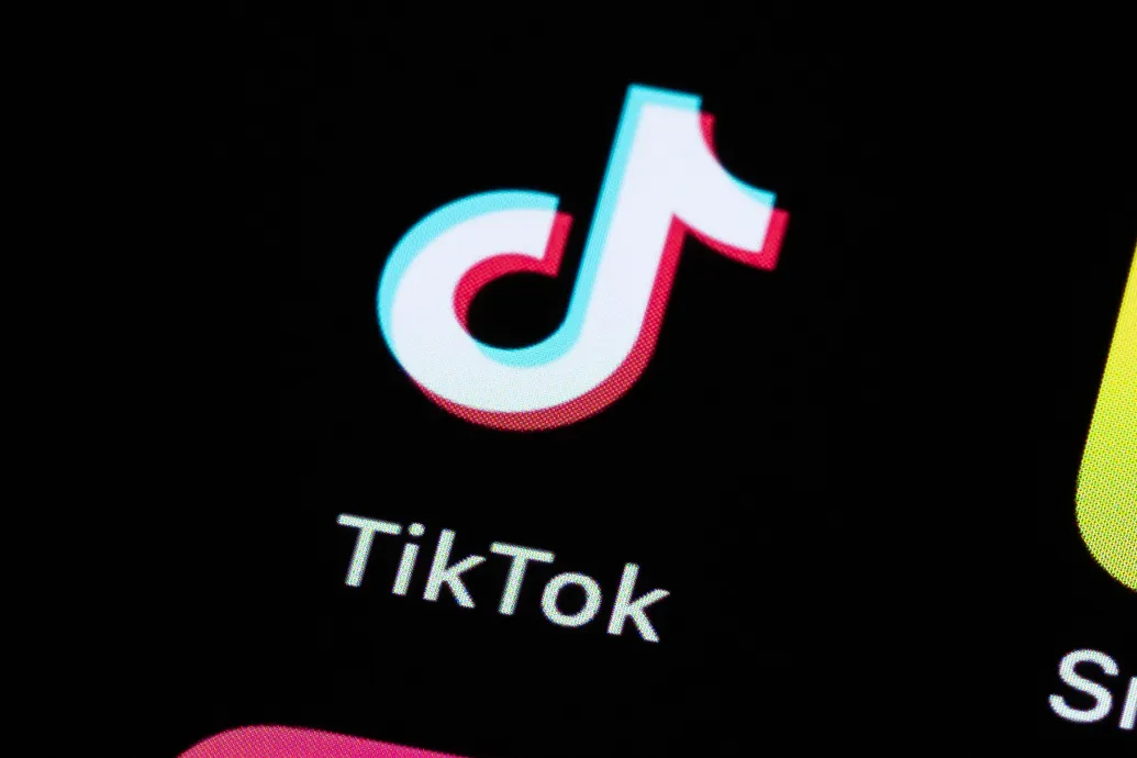 Kibertámadás áldozata lett a TikTok, a CNN profilját is feltörték