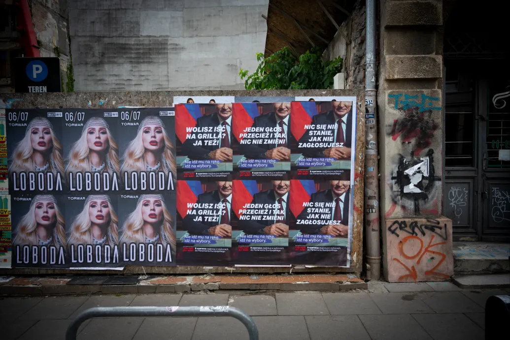 Egymást Putyin-bérencezték a lengyel pártok a Belaruszba menekült bíró miatt