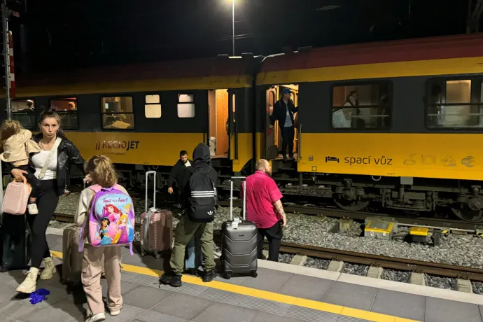 Összeütközött két vonat Csehországban, négyen meghaltak