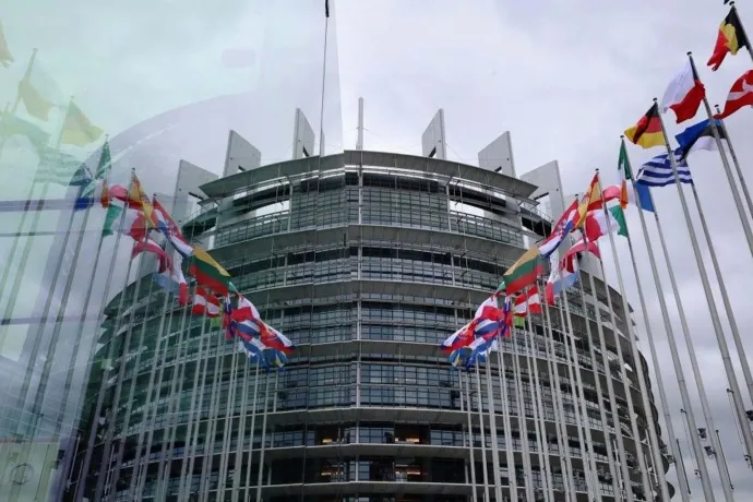 Arte: Behind the scenes of the EU parliament