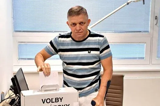 Robert Fico a kórházból adta le szavazatát az EP-választáson