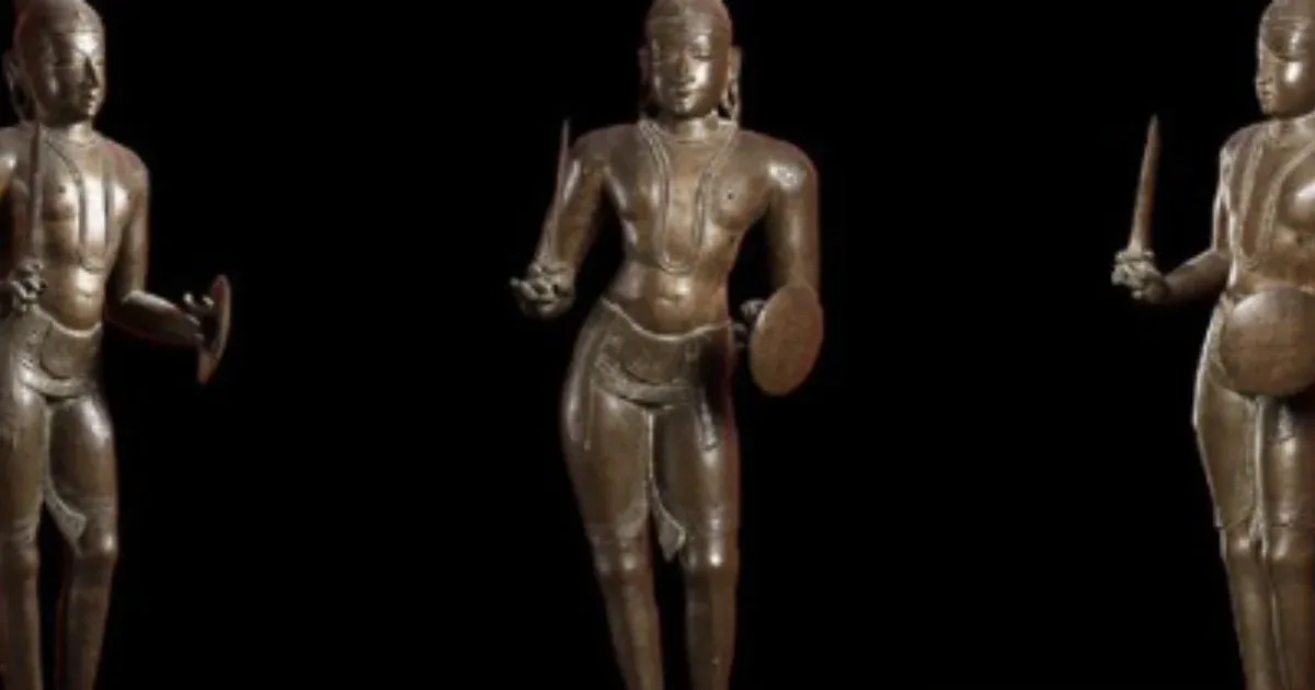 A britek visszaadnak egy 500 éves, hindu szentet ábrázoló szobrot Indiának
