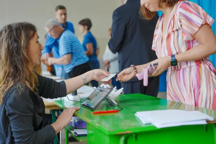 Kisebb bakikkal, a városi fiatalok távolmaradásával, a részvételi arányban lemaradó Gyergyóval zajlik a választás Hargita megyében