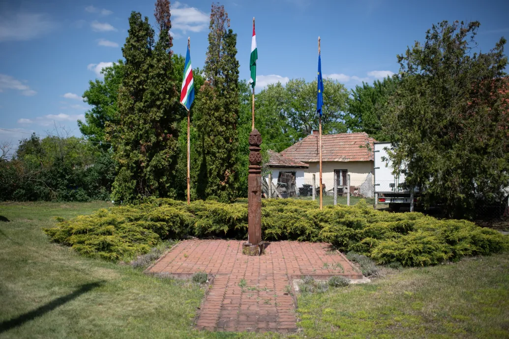 Megnyerte a polgármester-választást a vak komondoros Balogh József, aki részegen eltörte élettársa orrát és járomcsontját