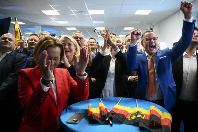 Az AFD politikusai ünneplik a németországi választások eredményeit Berlinben, 2024. június 9-én – Fotó: Annegret Hilse / Reuters