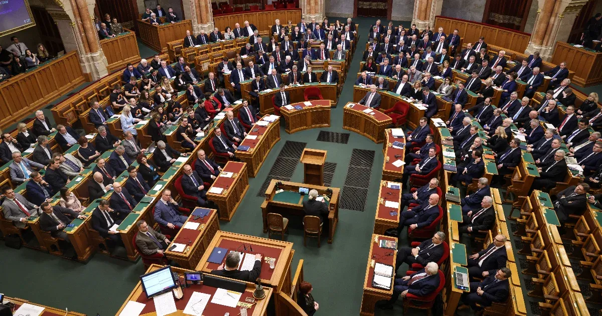 Menczer Tamás: Magyar Péter ugyanúgy el fogja árulni a választóit, ahogy a feleségét