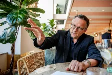 Természetes halált halhatott Michael Mosley, a Görögországban eltűnt népszerű brit tévés