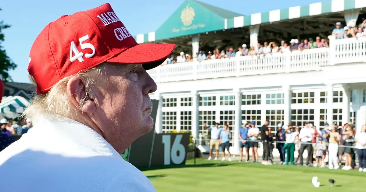 A Trump golfklubjai elveszíthetik a szeszesital-árusítási engedélyeiket