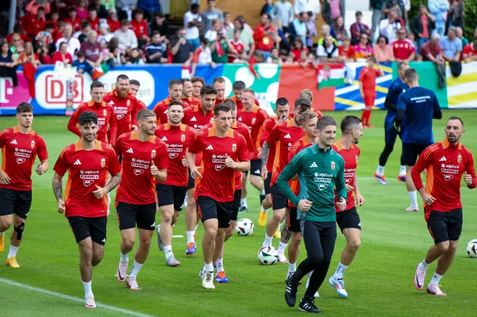 Hatszáz néző előtt edzett Németországban a magyar futballválogatott