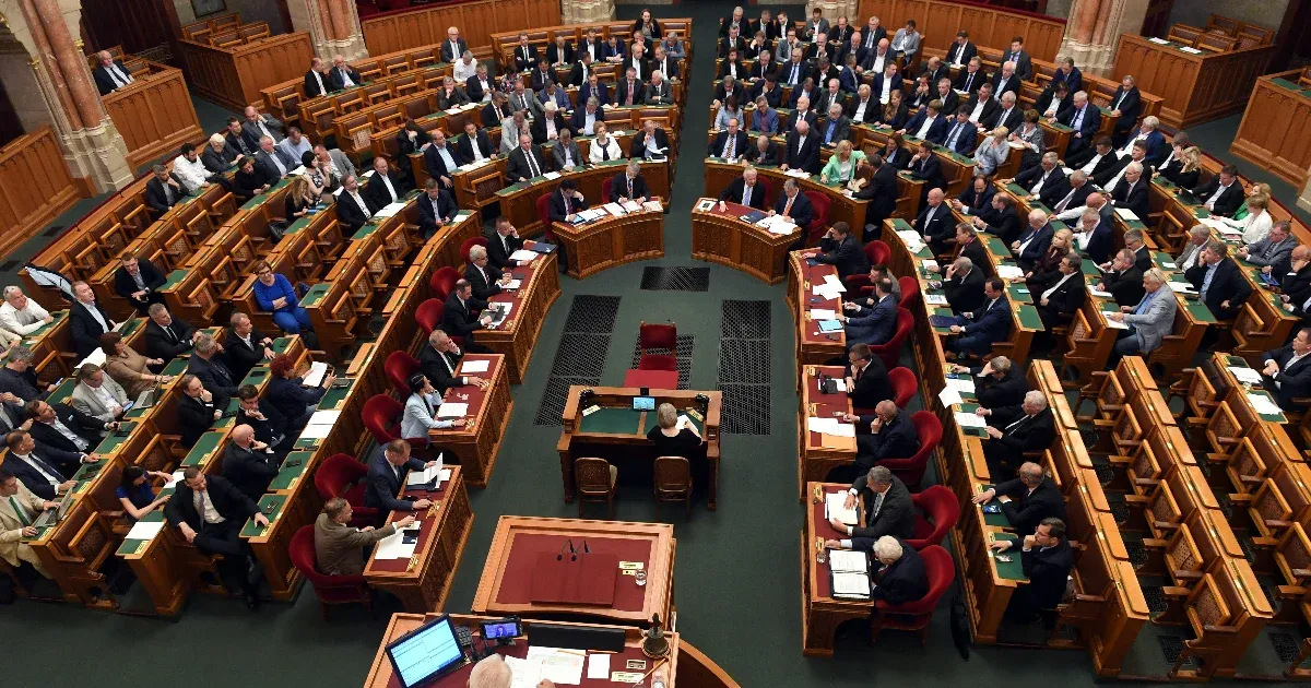 Az orvosi kamarát meg sem kérdezték, mégis megszavazták az egészségügyet érintő módosítókat