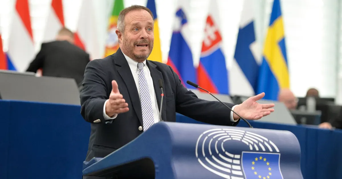 Hölvényi: Nem okoz változást a tagságunkban, hogy a Tisza Pártból idejön hét EP-képviselő