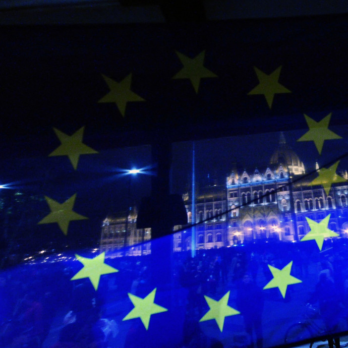 Elviheti az idei uniós pénzeink tizenötödét Magyarország migrációs büntetése