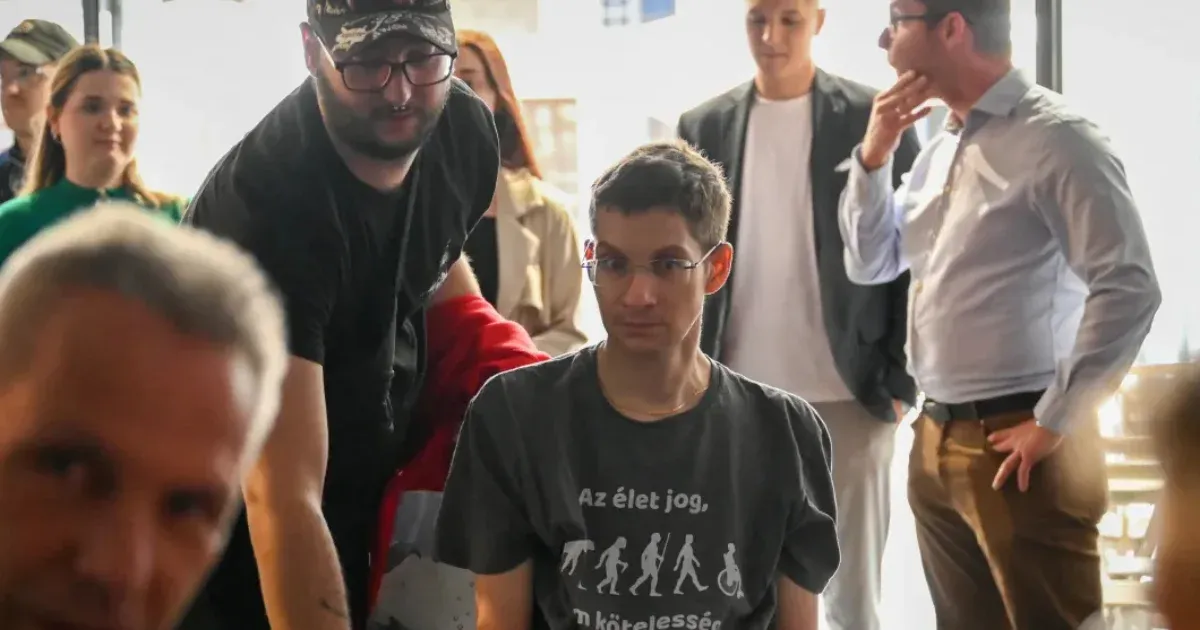 Karsai Dániel Isten és a szabad akarat összefüggéseivel reagált a megafonos influenszer szavaira