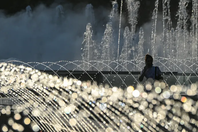 Jön a kánikulai nyár, akár 38 Celsius-fokos maximumok is lehetnek a következő hetekben