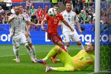 Gulácsi reméli, hogy a németeknek már nem adnak annyi lehetőséget a gólszerzésre, mint Svájcnak